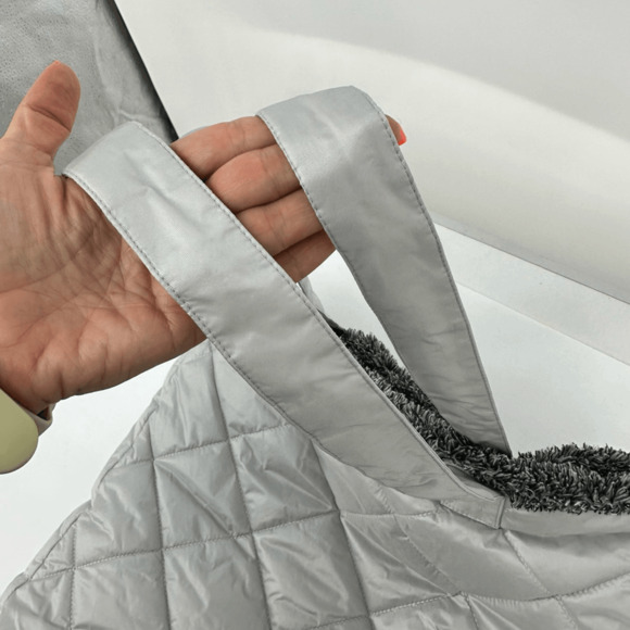Alp n Rock Reversible Quilted Nylon Tote Grey - Picture 7 of 12